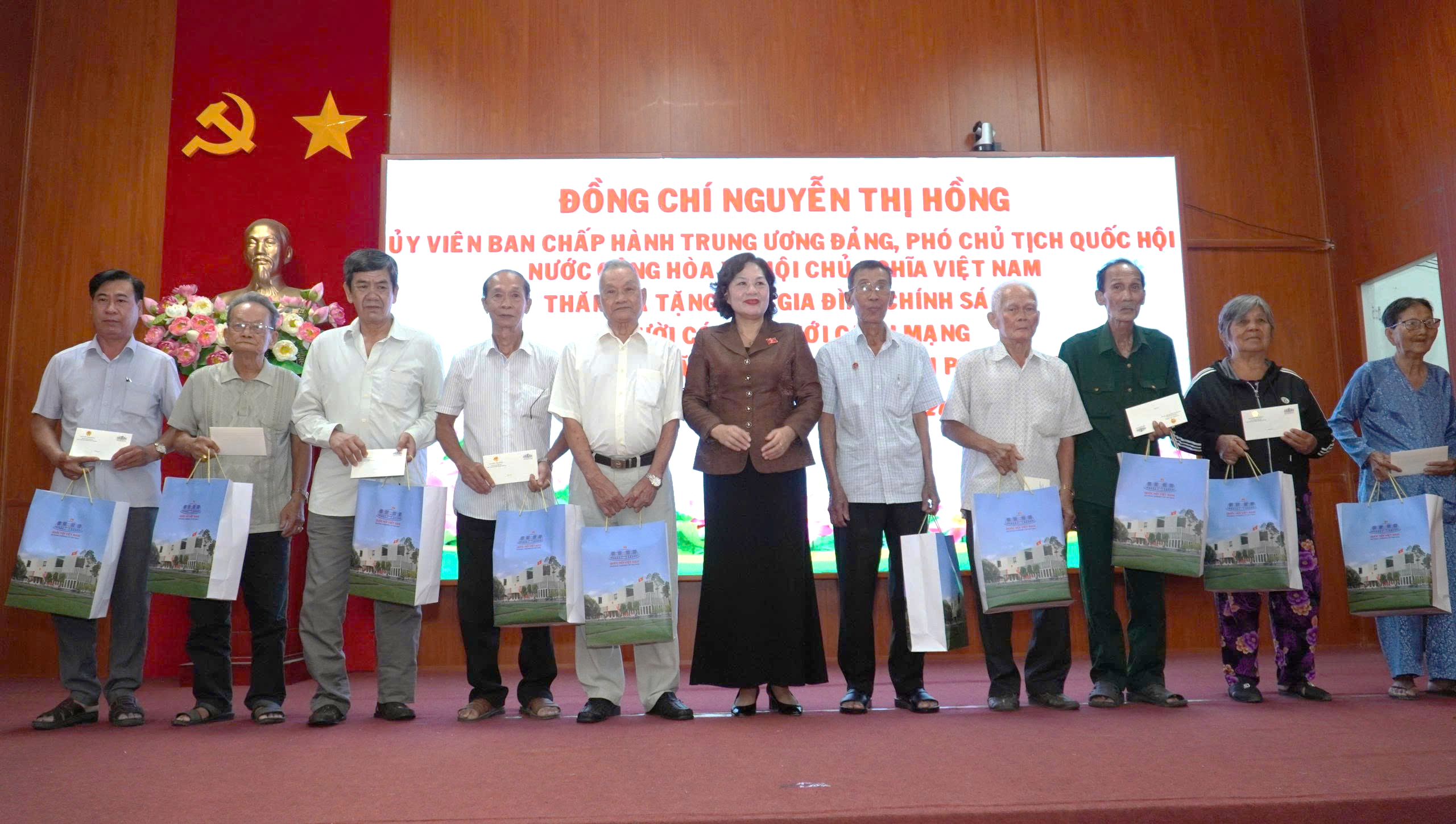 anh tin bai